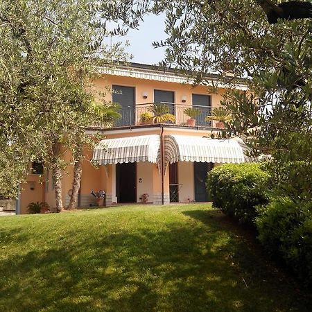 Casa Silvia Apartment Padenghe sul Garda Bilik gambar