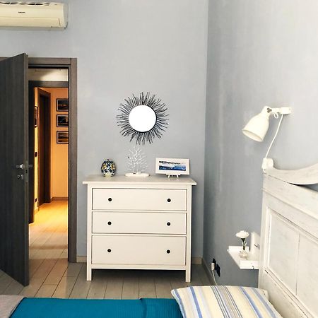 Casa Silvia Apartment Padenghe sul Garda Luaran gambar